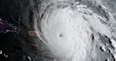 Furacão Irma deixa rastro de destruição e mortes no Caribe e ruma agora para a Flórida