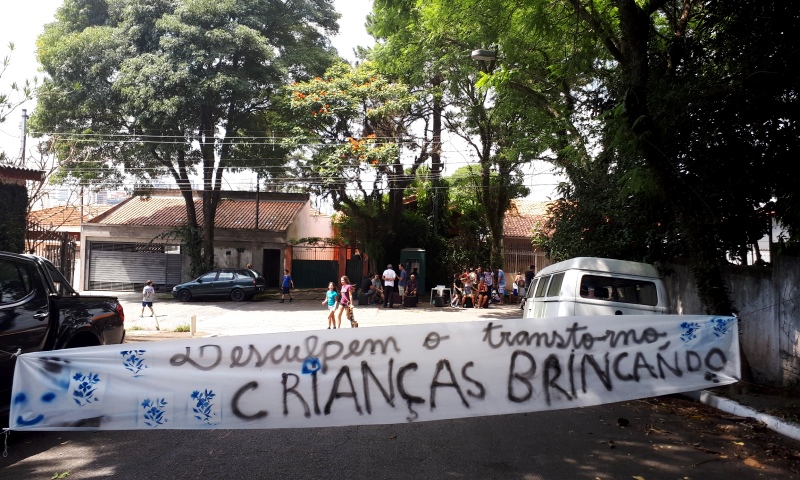 Dez brincadeiras de rua que fazem a cabeça da criançada