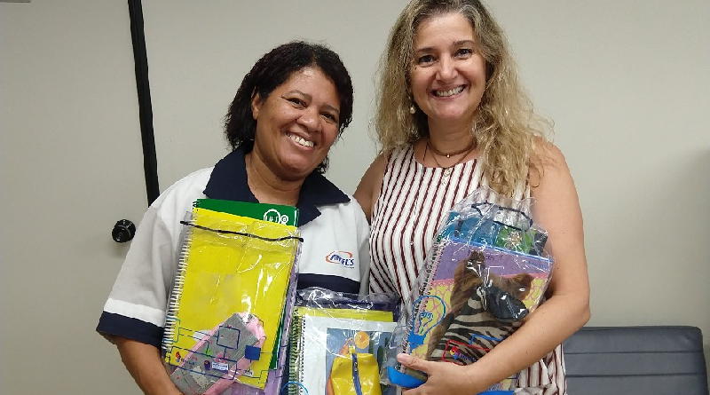 Carioca transforma material escolar usado em novos kits para estudantes carentes