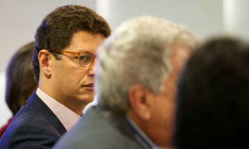 Ministério Público de SP pede saída do ministro do Meio Ambiente, Ricardo Salles, já condenado pela justiça