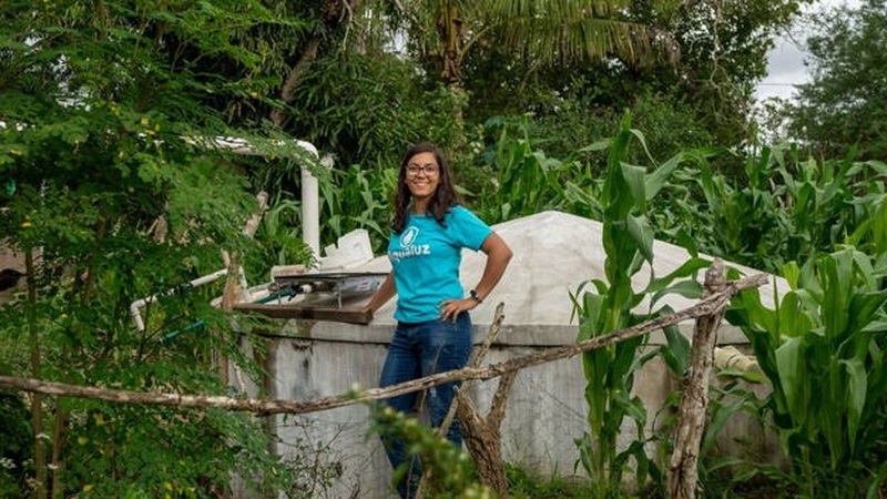 Brasileira é uma das vencedoras do Prêmio Jovens Campeões da Terra da ONU com dispositivo solar que purifica água