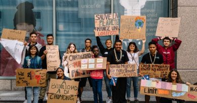 Grupo de jovens, entre eles, Greta Thunberg e ativista brasileira, denunciam Brasil e outros países na ONU