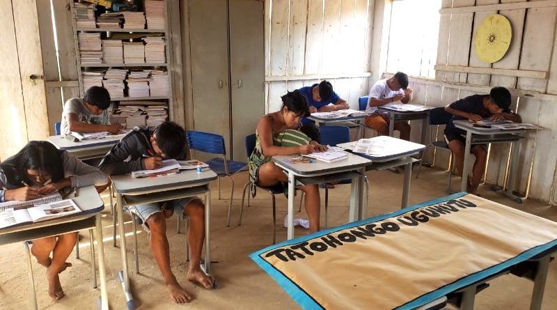 Os Desafios De Um Estudante Indigena Vestibular Foto Conex O Planeta