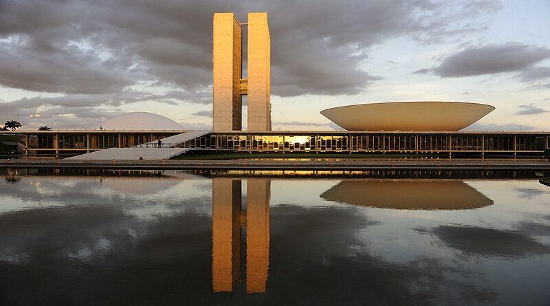 PEC aprovada em primeira votação no Senado inclui a economia solidária entre os princípios da economia brasileira