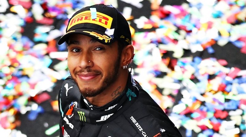 "Vamos focar em mudar essa mentalidade", disse Lewis Hamilton, heptacampeão de Fórmula 1, sobre comentário racista de Nelson Piquet