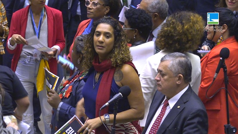 Revisão da 'Lei de Cotas' nas universidades é aprovada na Câmara e representa importante 'reparação histórica'