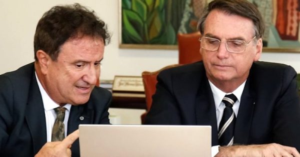 Evaristo-de-Miranda-e-Bolsonaro-foto-alan-santos-divulgacao-presidencia-da-republica