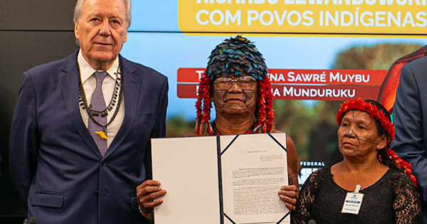 apos-17-anos-de-luta-povo-munduruku-conquista-demarcacao-da-terra-indígena-sawré-muybu-no-para-foto-robson-alves-MJSP