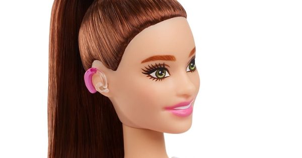 barbie-aparelho-auditivo-conexao-planeta