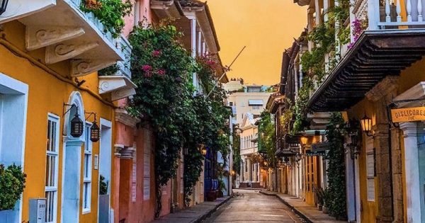Cartagena das Índias: um passeio pelo realismo fantástico