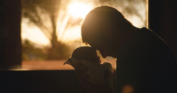 Como é ser pai e dividir as responsabilidades na criação e cuidado dos filhos?