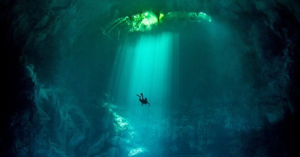 ﻿Conexão com o sagrado: um mergulho nas cavernas subterrâneas da Riviera Maia, no México