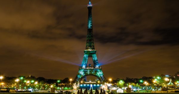 Paris iluminada para COP21