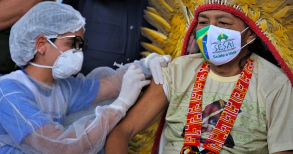 imunizacao-de-indigenas-e-sabotada-por-missionarios-evangelicos-que-espalham-fakenews-antivacina-foto-odair-leal-secom-2021