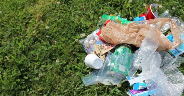 o-que-fazer-residuos-nao-reciclaveis-conexao-planeta