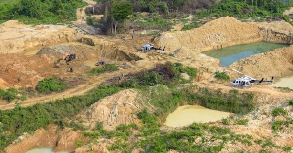 ouro-Ibama-realiza-operacao-de-combate-a-garimpo-ilegal-de-ouro-na-Terra-Indigena-Kayapo-no-Para-Foto-Felipe-Werneck-divulgacao