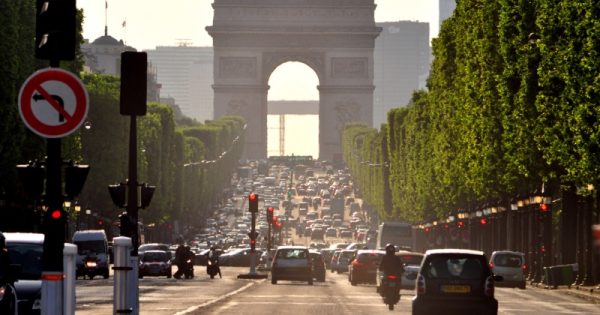 Paris, Madrid, Cidade do México e Atenas dão adeus a carros à diesel