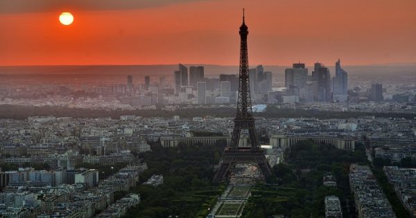 Poluição em cidades europeias faz com que turistas “fumem” mesmo sem querer