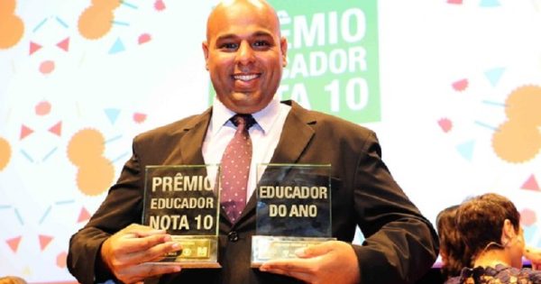 Diretor de escola pública do interior paulista é finalista do Global Teacher Prize, o “Nobel” da Educação